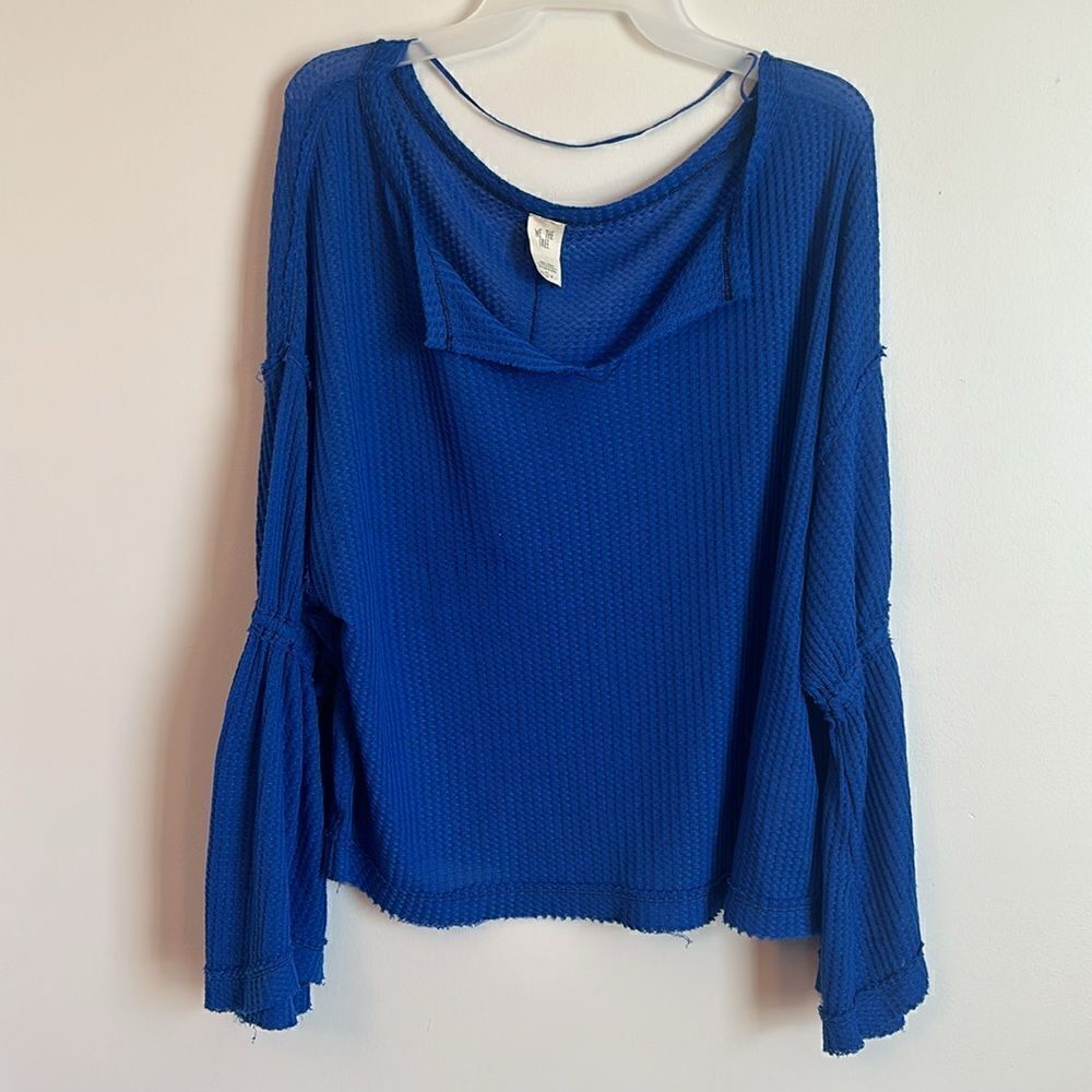 We‎ The Free/Free People Dahlia Thermal Top in Sapphire -NWOT - Size small - Picture 5 of 8